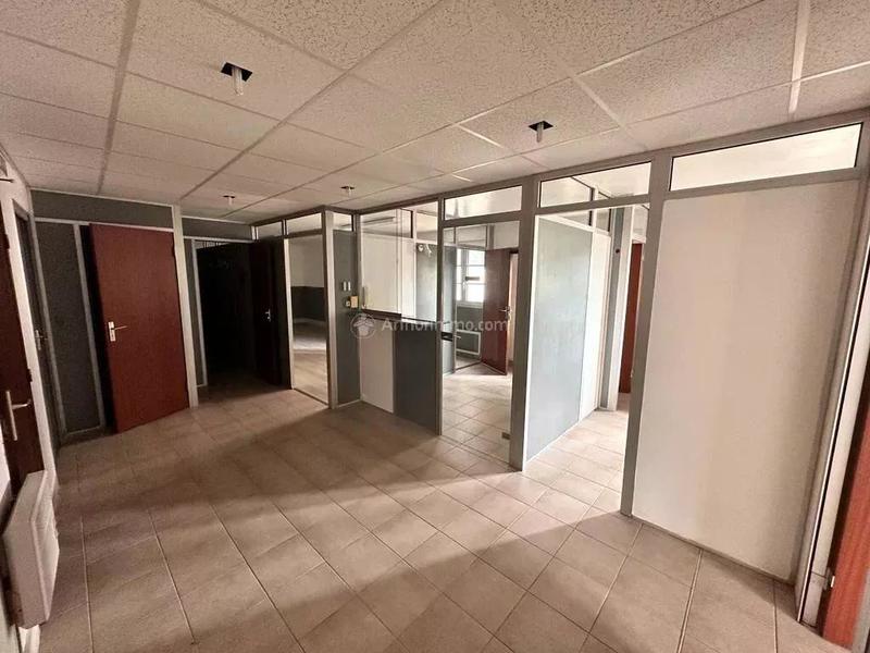 Bureau - 100 m² - 4 pièces