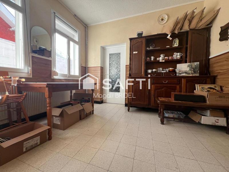 Maison - 80 m² - 5 pièces