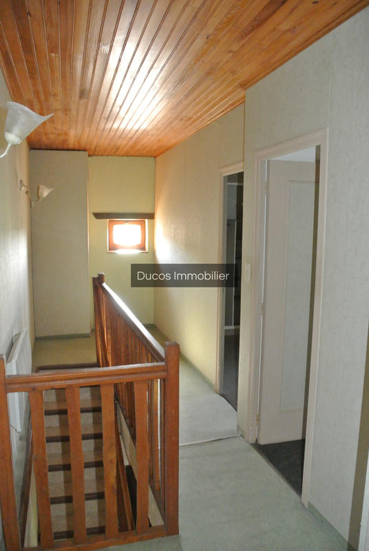 Maison - 223 m² - 9 pièces