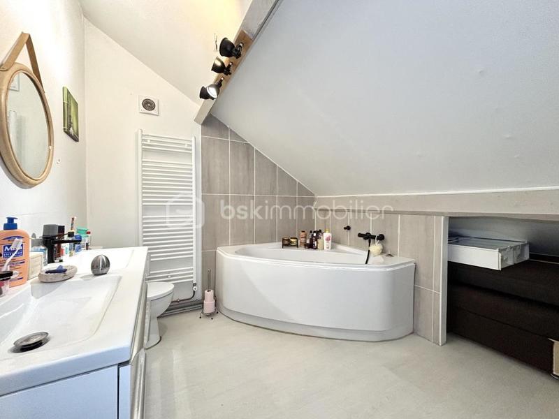 Maison - 87 m² - 5 pièces