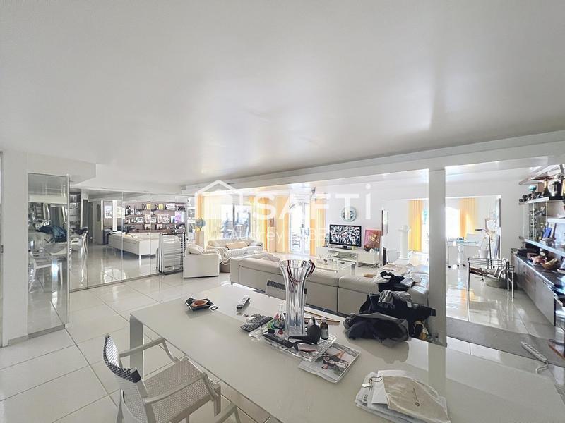 Villa - 398 m² - 8 pièces