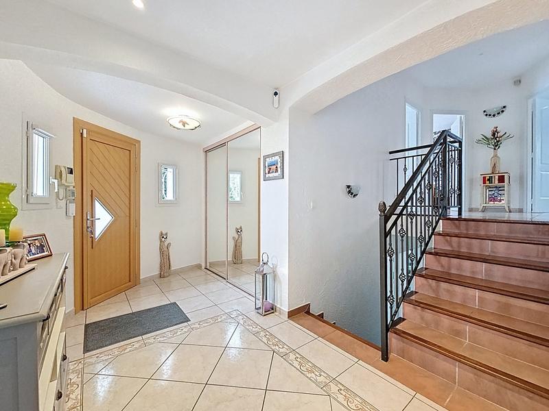 Villa - 140 m² - 5 pièces