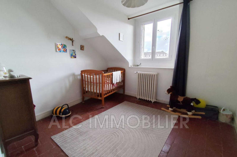 Maison - 142 m² - 6 pièces