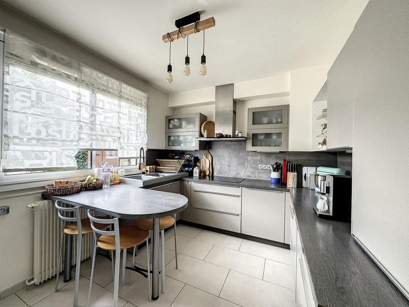 Maison - 190 m² - 7 pièces