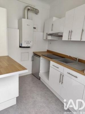 Maison de ville - 180 m² - 9 pièces