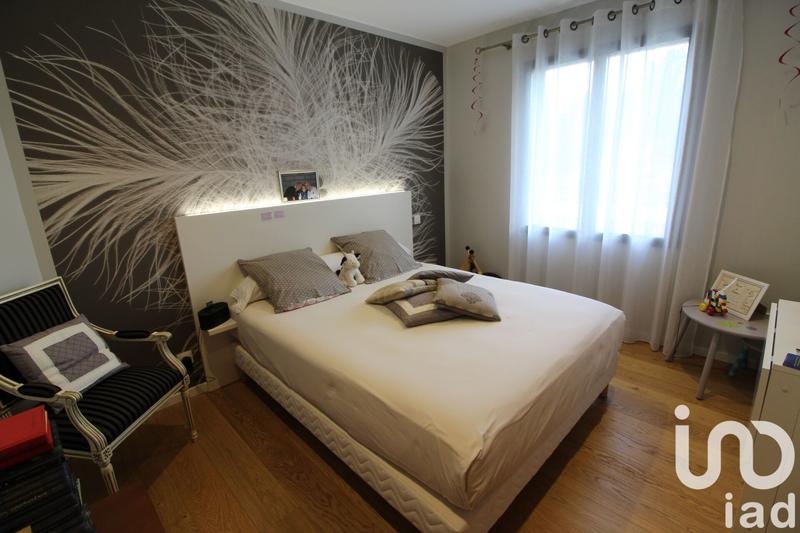 Maison - 186 m² - 7 pièces