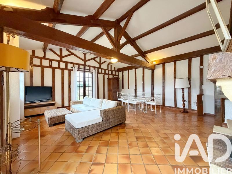 Maison - 180 m² - 7 pièces