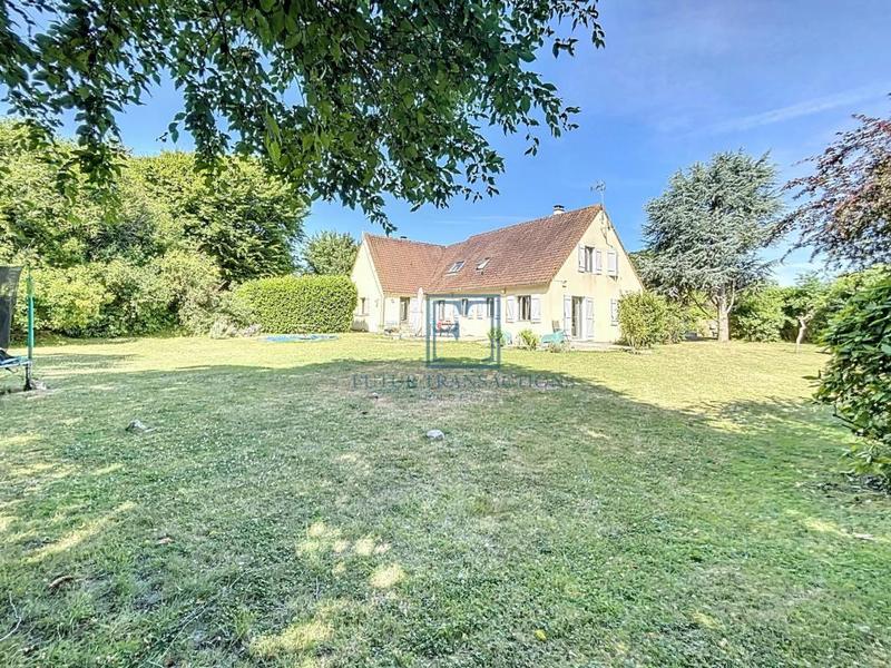 Maison - 164 m² - 8 pièces