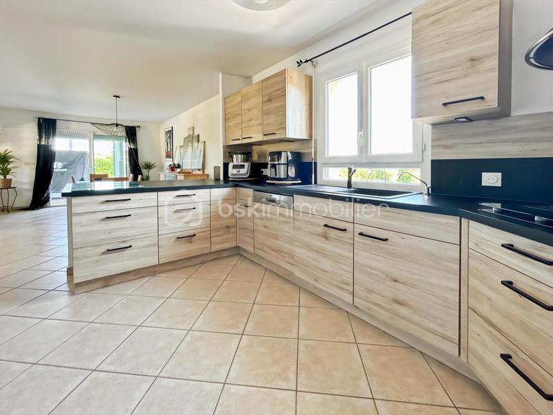 Maison - 179 m² - 6 pièces