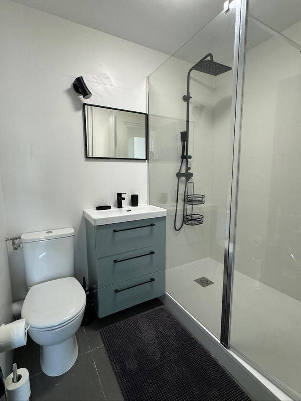 Appartement - 100 m² - 7 pièces