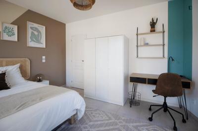 Chambre - 15 m² - 5 pièces