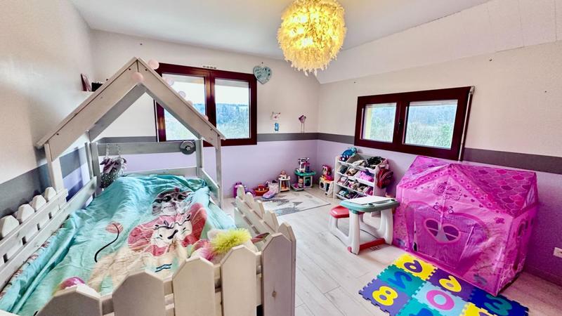 Maison - 185 m² - 6 pièces