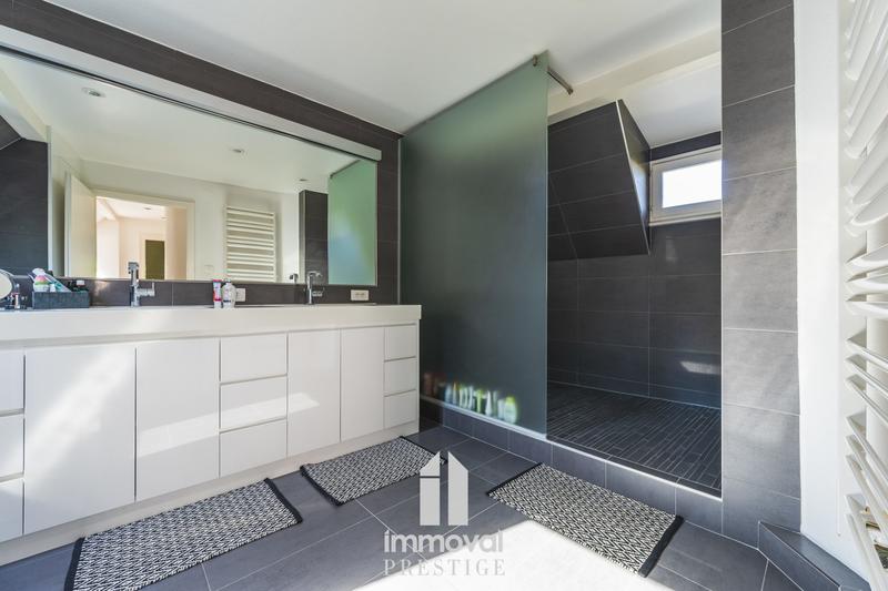 Maison - 209 m² - 5 pièces