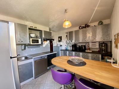 Appartement - 80 m² - 3 pièces