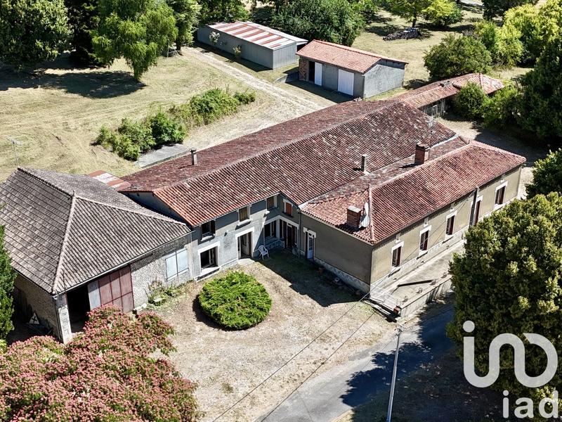 Maison - 270 m² - 8 pièces