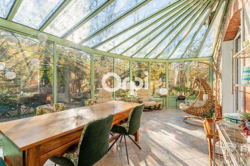 Propriété - 237 m² - 8 pièces