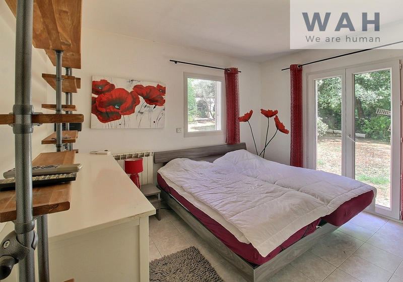 Villa - 272 m² - 6 pièces