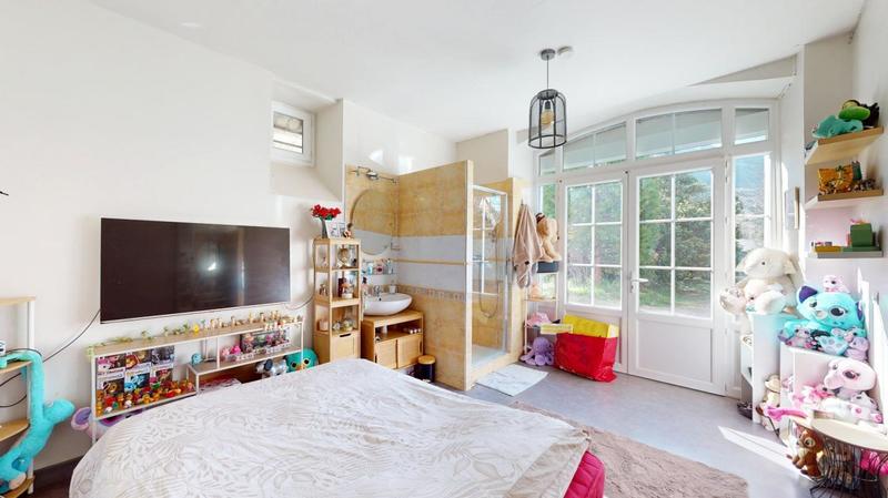 Maison de maîtres - 420 m² - 13 pièces