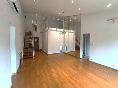 Appartement - 101 m² - 5 pièces