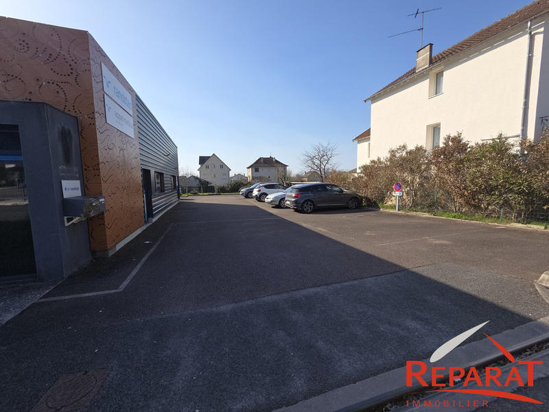 Local commercial - 104 m²