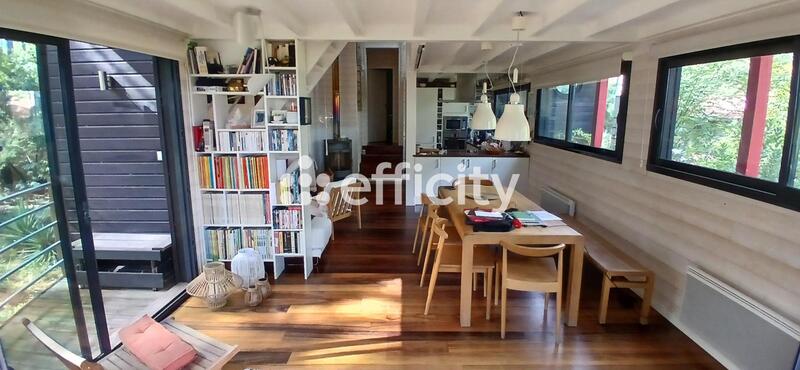 Maison - 100 m² - 5 pièces