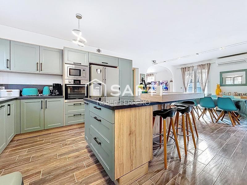 Maison - 121 m² - 5 pièces