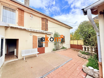 Maison - 130 m² - 6 pièces