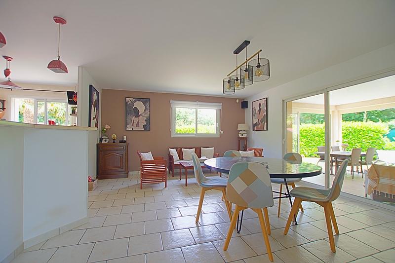 Maison - 143 m² - 5 pièces