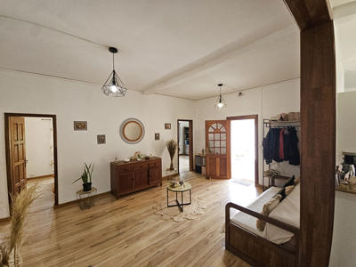 Maison de village - 346 m² - 9 pièces