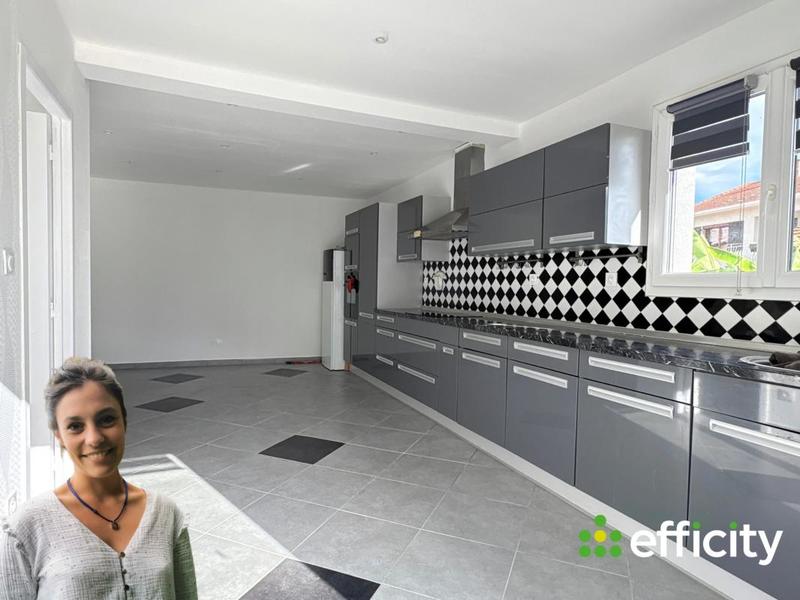 Maison - 162 m² - 6 pièces