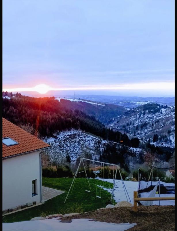 Maison - 100 m² - 4 pièces