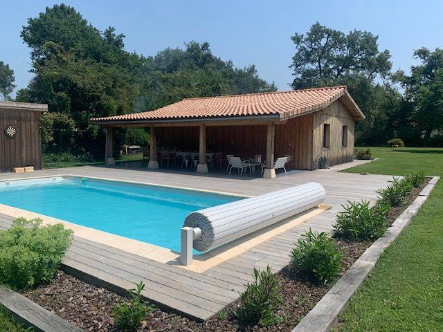 Maison - 240 m² - 10 pièces