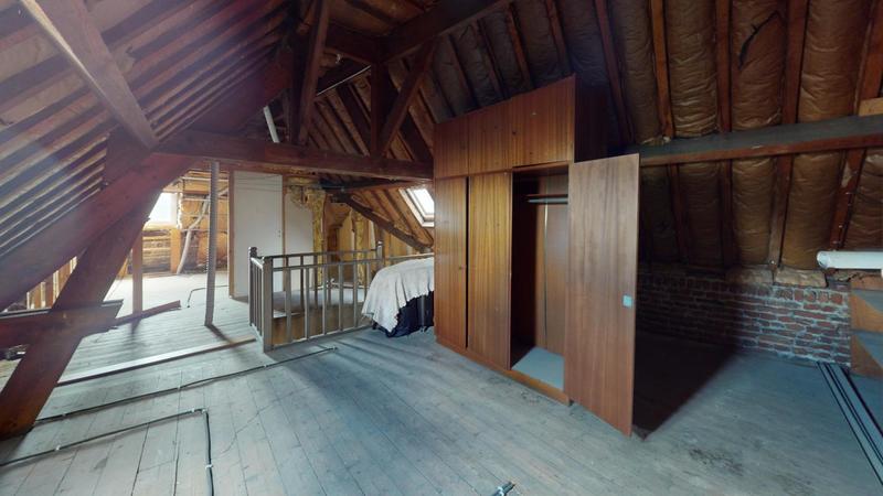 Maison - 310 m² - 8 pièces