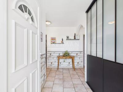 Villa - 163 m² - 6 pièces