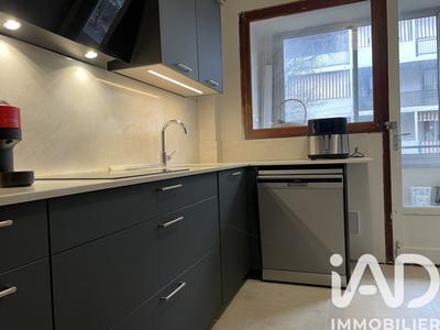 Appartement - 75 m² - 3 pièces