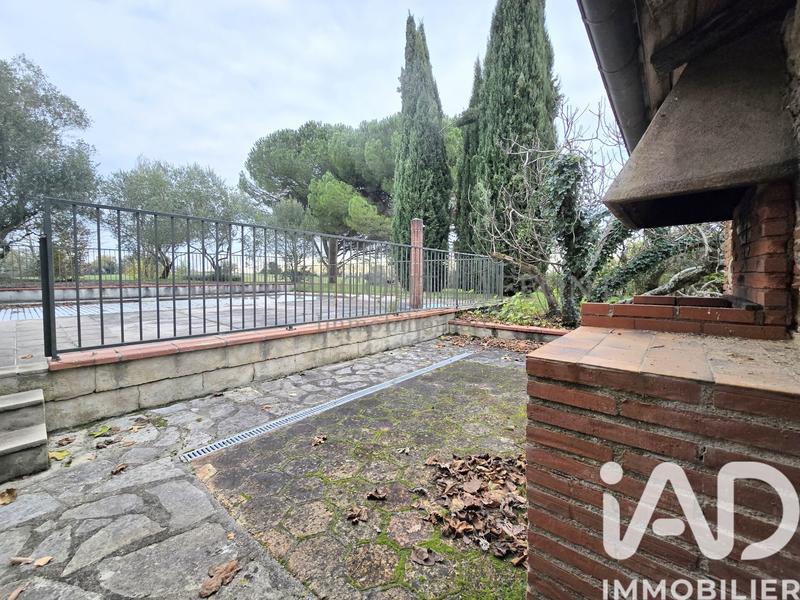 Maison - 525 m² - 12 pièces