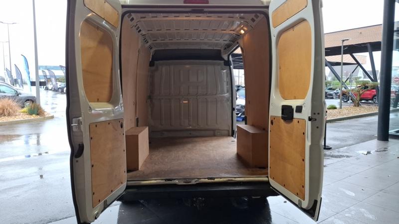 Peugeot Boxer II BlueHDi s&amp;S 120 Premium 330 L2h2