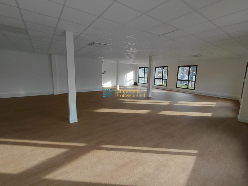 Bureau - 159 m² - 2 pièces