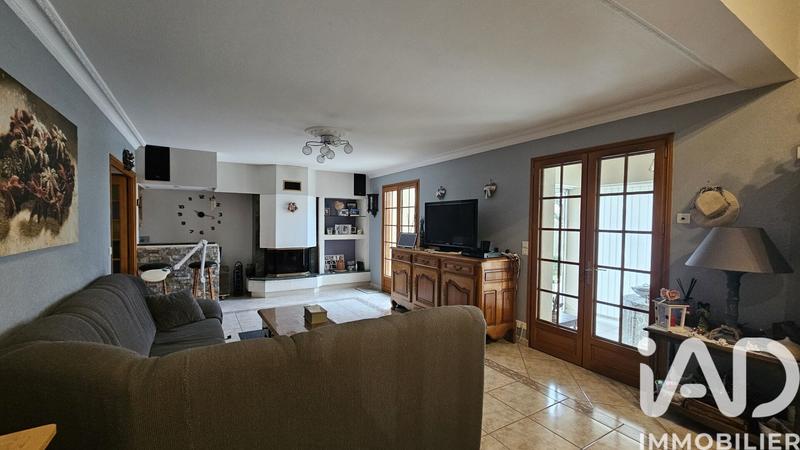 Maison - 275 m² - 6 pièces