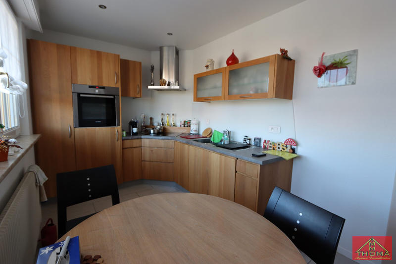 Maison - 93 m² - 4 pièces