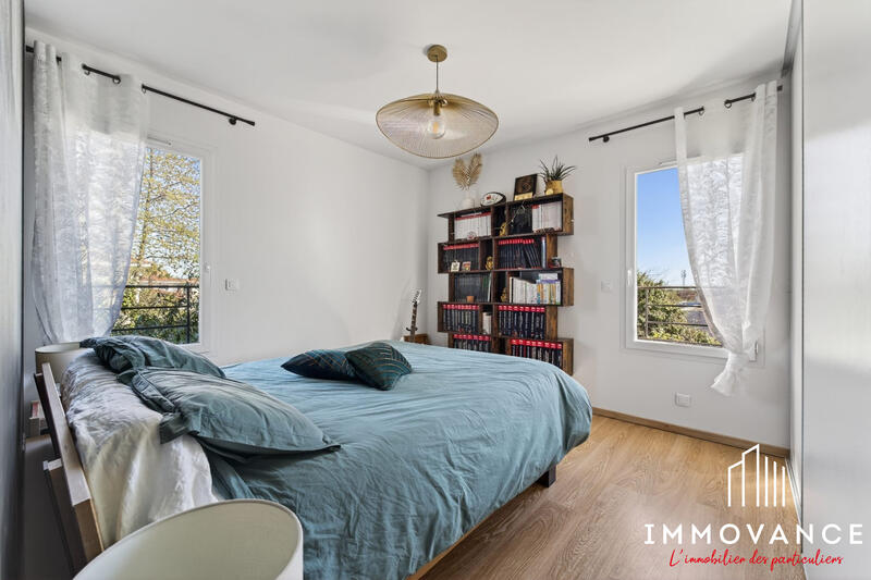 Villa - 90 m² - 4 pièces