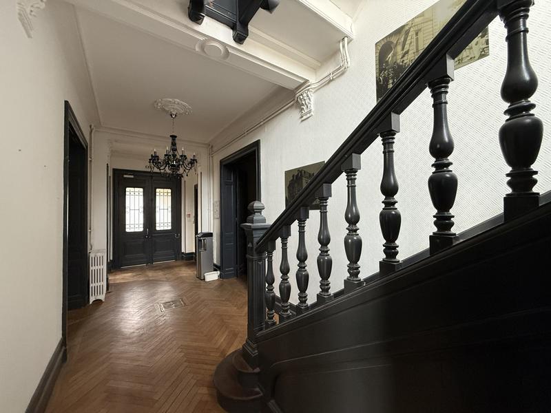 Local d'activités - 513 m²