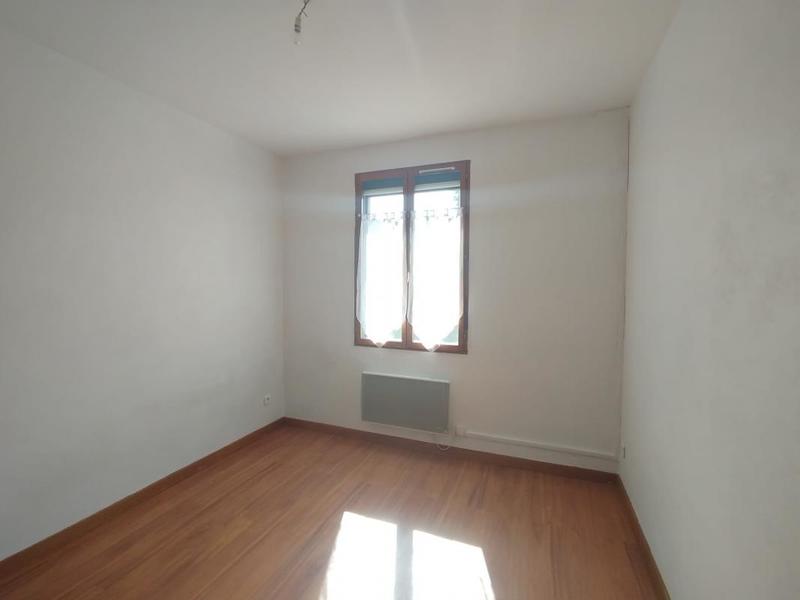 Appartement - 90 m² - 3 pièces