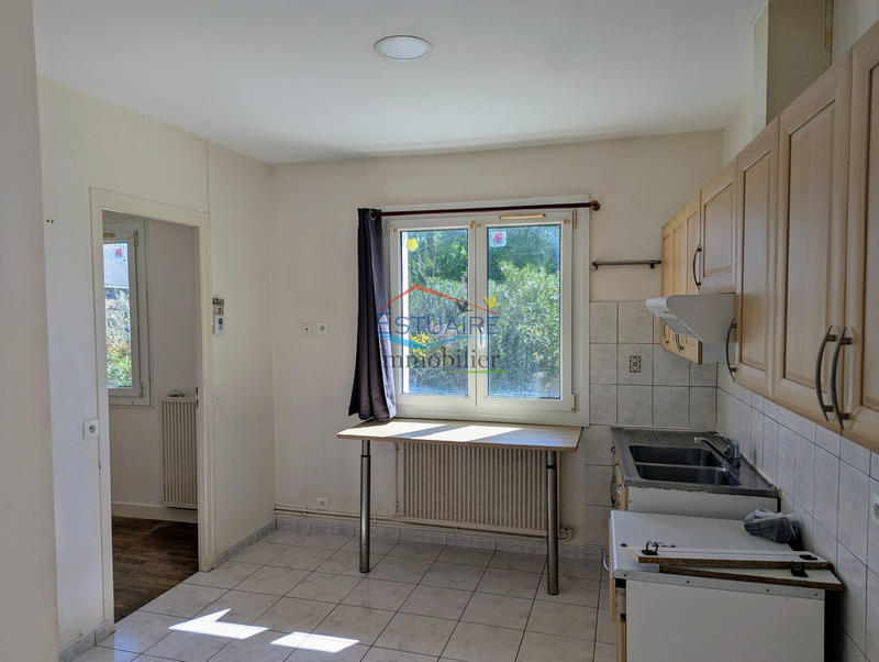 Maison - 90 m² - 3 pièces