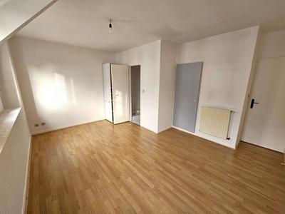 Appartement - 93 m² - 4 pièces