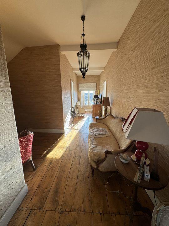 Maison ancienne - 265 m² - 8 pièces