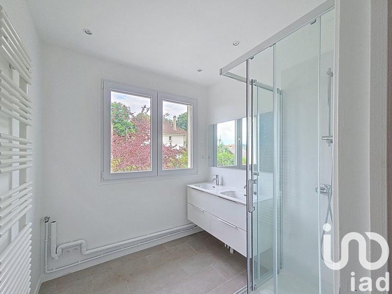 Maison - 157 m² - 6 pièces