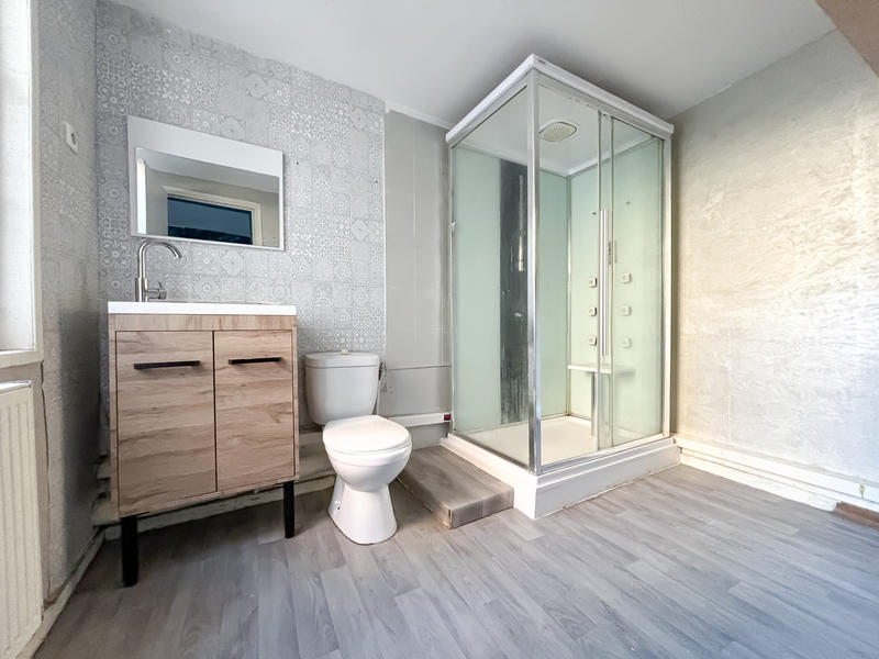 Maison - 90 m² - 5 pièces