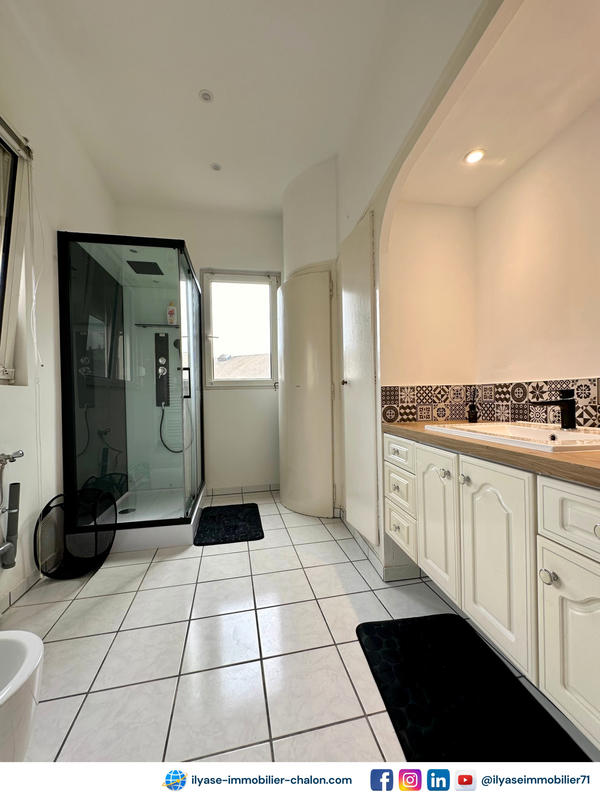 Appartement - 108 m² - 4 pièces