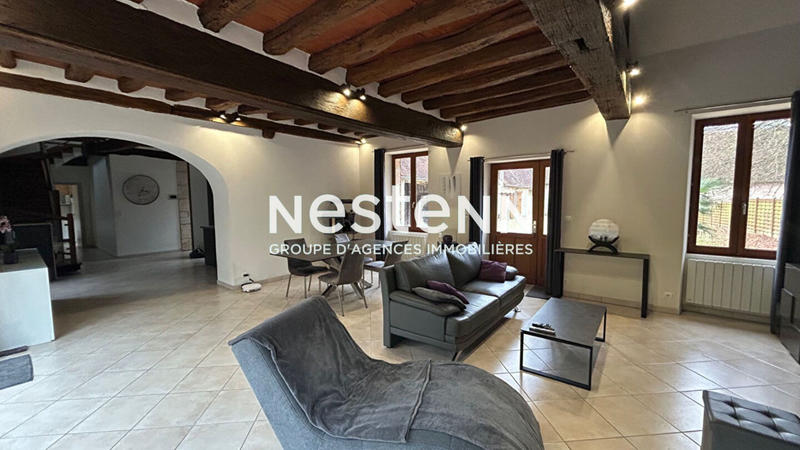 Maison - 203 m² - 7 pièces